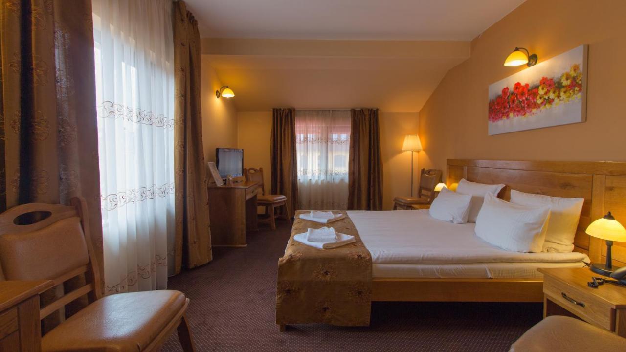 Pension La Fontana Baia Mare Exteriér fotografie